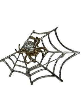 SPIDER WEB BROACH Gold and Silver pin spider can come off of web wear separately